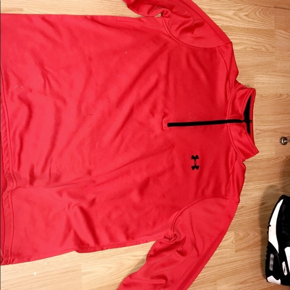 Under armor Pull Over - Picture 1 of 1